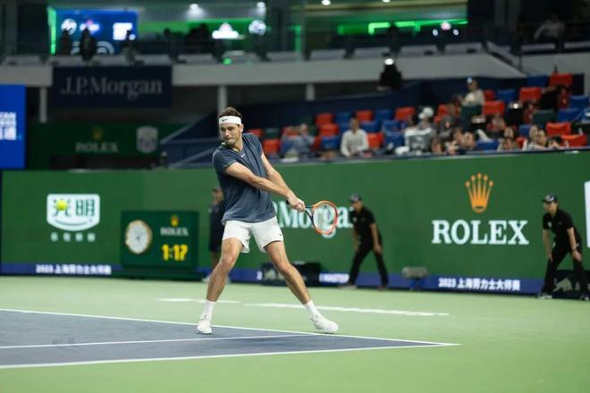 而是着重强 而是着重强